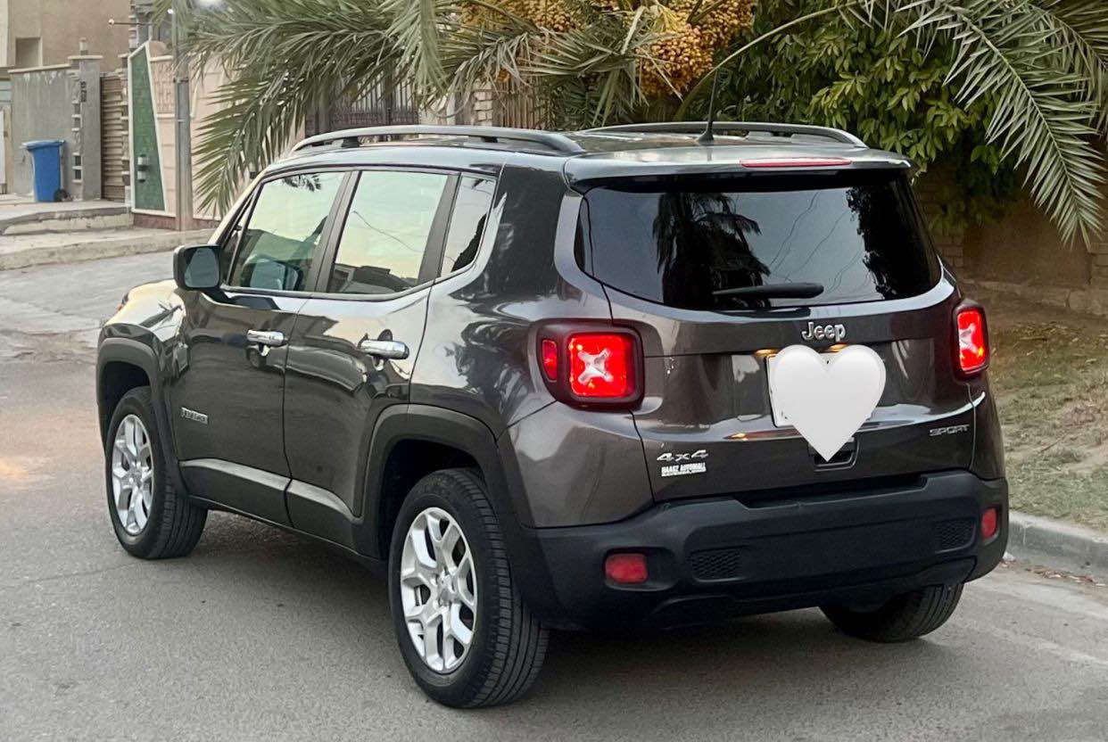 السلام عليكم  

للبيع جيب رنجيد موديل 2018 حادث خشم الجاملغ والبنيد جدا بسيط

تحويل مباشر رقم سليمانه بسمي

مواصفات الجيب معروفه

محرك ٢٤٠٠  مواصفات

لون وصاصي غير محدد 

فور ويل 4x4

هاند بريك بصمه

شاشه كامره اصل

بصمه 

مگير محرك كفاله

صدر امامي خلفي جديد جدا

تخم تاير جديد 

سيارة كلش حلوه بالحقيقه بعد احلى 

عنوان بغداد الدورة 
(***********) بغداد, العراق
