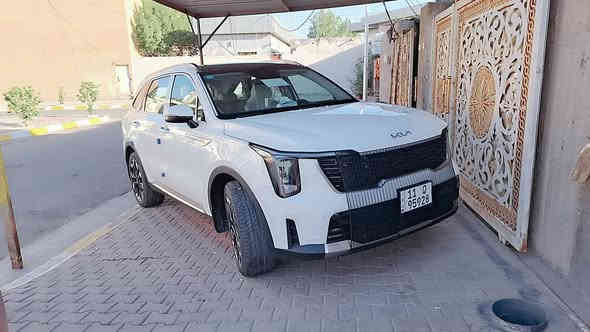 سورنتو ٢٤ رقم بغداد مانوراما ويل ٢٠ داتوشوب  ماشية ٢٩ الف  مكفولة كفالة عامة من جكت الابرة من الشركة زيرو  على ايدي السعر ٣٥٠$ مكان بغداد هاتف ***********
