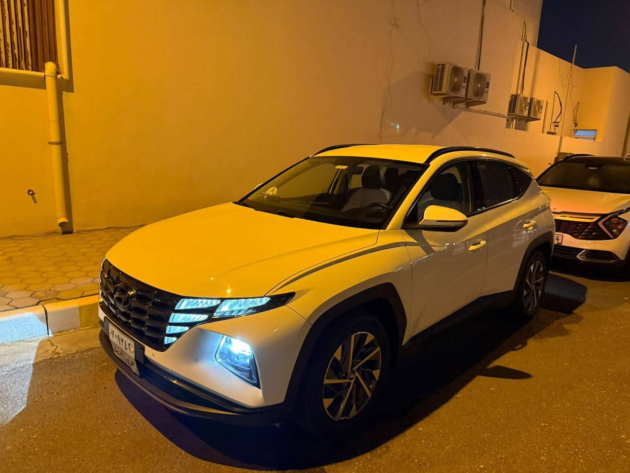 السلام عليكم
للبيع توكسان مديل 2022 خليجي مكفوله من ضربه و صبغ وتبديل رقم اربيل  جاهزه سياره ماشيه 80الف كم السعر 205 وبيه مجال مستعجل ***********
