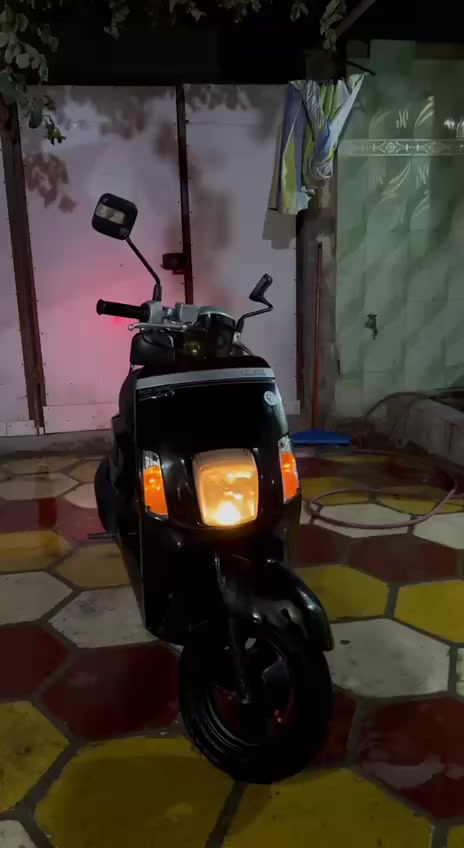 السلام عليكم
دراجه بوليس دراجه نضيفه مكفوله من كلشي صارله شهر ونص من طالعه من الحاويه غراضه وياه السعر خاص مكاني ناصريه *********** موجود واساب
