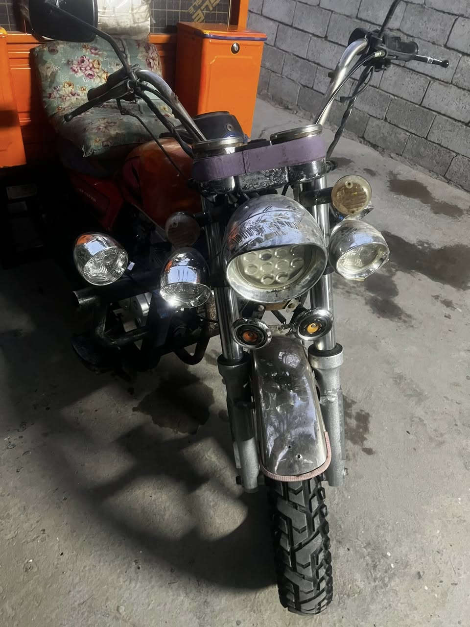 سلام وعليكم ستوته صقر للبيع مديل ٢١اوراق اصولي 7اوراق نكره سلف موجود واتساب وخاص هنا *********** سعر 1450وبيها مجال حك جيه
