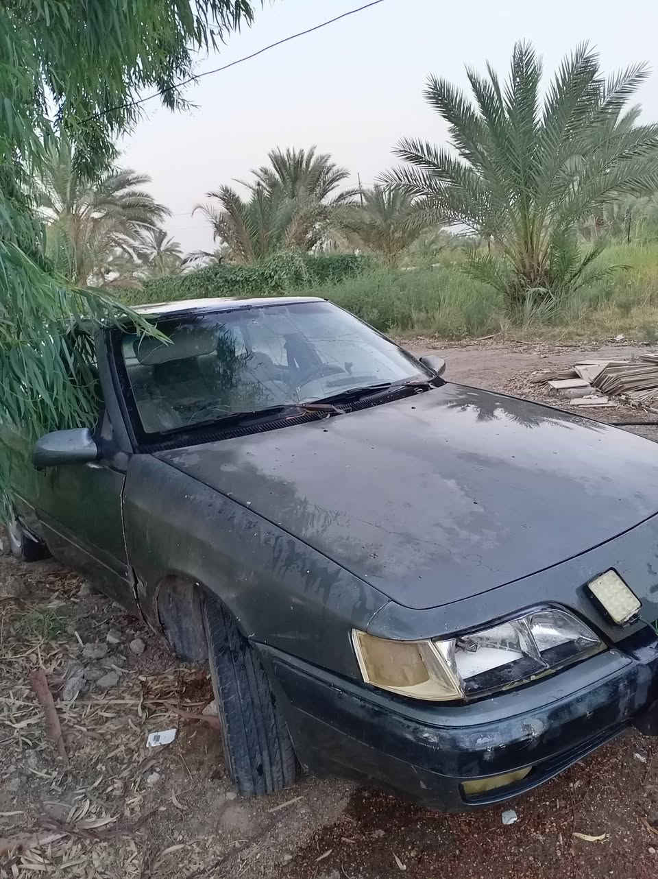 سلام عليكم اسبرو مديل 1995 سيارة ما ناقصهة شي كاملة كير ومحرك السعر $12 وبيهة مجال استفسار اتصل على ارقم ***********
