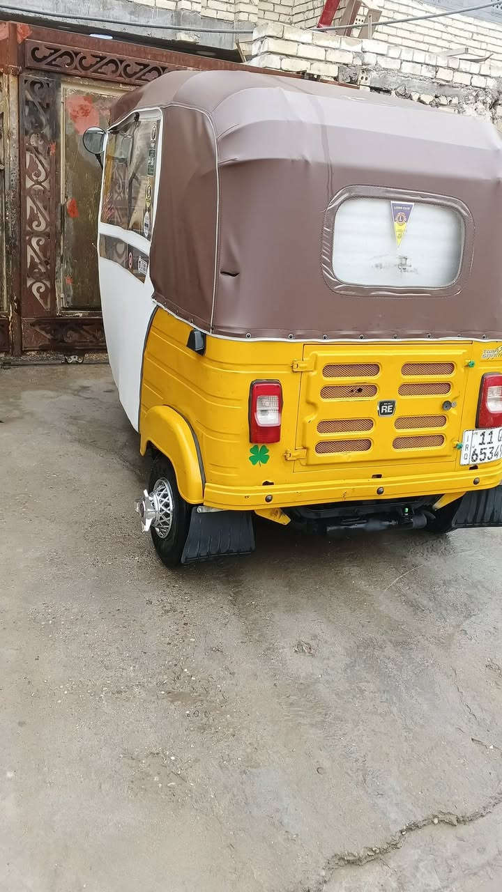 ا لسلام عليكم للبيع باجاج موديل 2019 بيها رشات صبغ  مع الدوس معمره وجاهزه رقم وسنويه مكاني بغداد شرطه الخامسه السعر 6و100 
***********
