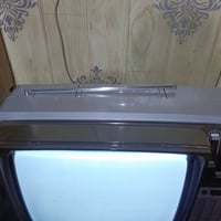 للبيع  تلفزيون أسود أبيض (ڤلبس.PHILIPS) ياباني المنشأ صناعه السبعينات....