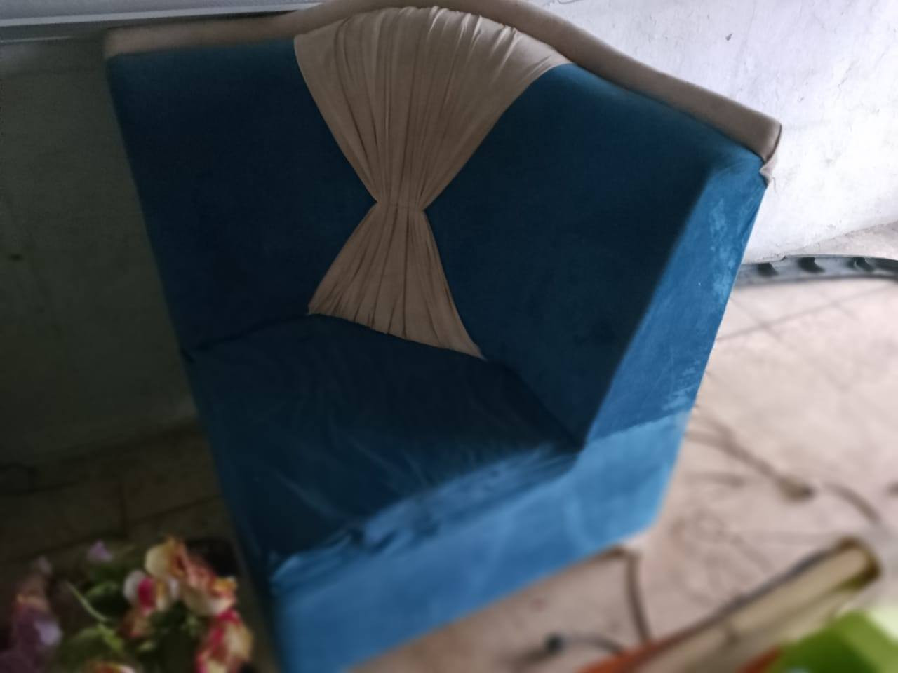 السلام عليكم ورحمه الله وبركاته للبيع
ديوان 3 امتار و70 سنتيم ماعدا زاوية 
السعر شراي تعال خاص وتدلل


**إذا كنت صاحب هذا الإعلان وتريد حذفه لأي سبب، رجاءا أرسل رسالة إلى الدعم الفني**