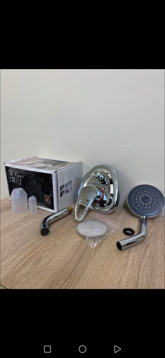 السلام عليكم 
خلاط دفن خطين للبيع وكما موضح بالصور
الكميه محدودة للاستفسار مراسله الصفحة او الرقم 
***********
