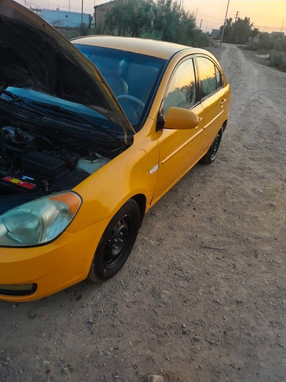 السلام عليكم اكسنت البيع موديل 2009 وارد امريكي بيه جاملغ خلفي ومامي بسمي مصفره هيئه وغرامة رقم ذي قار مكان السياره واسط السعر 75 وبيه مجال بسيط ملاحضه ما متوجد عله الفيس الاسفتار *********** .
