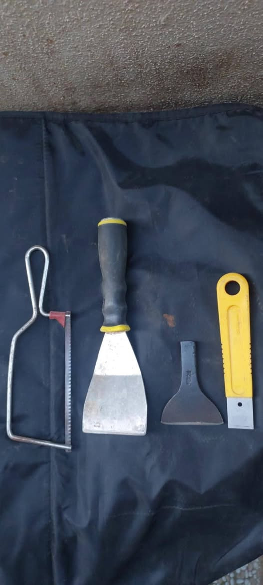 السلام عليكم عدد اصلي للبيع السعر والحجز على الواتساب او الخاص ***********
