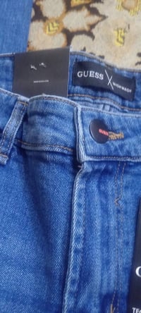 GUESS • مقاس ٣٢ • سليم فت
