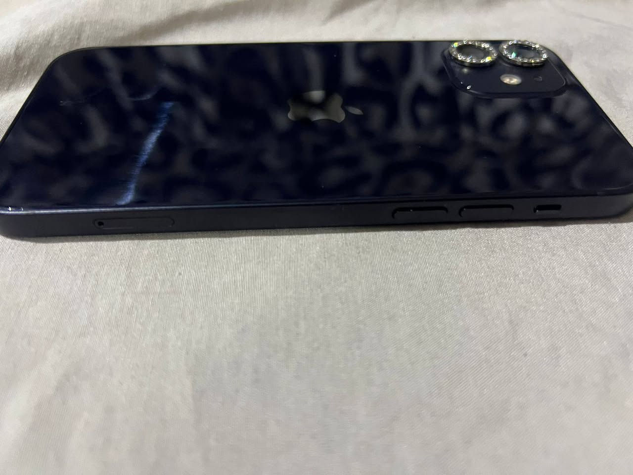 للبيع: [ آيفون 12 عادي] 📱
يا جماعة الجهاز مال بيت ونظيف جداً (استخدام راقي).
​النظافة: أخو الجديد
​الذاكرة: 64 جيجا
​البطارية: 75%
الون"نيلي
​التصليح: ما مفتوح ولا داخل تصليح نهائياً 
وين مدريد تاخذه اخذه 
​ وياه كارتونة مالته
​السعر: [350 ألف وبي مجال حك جيه]  للشراي المعتمد.
​📍 المكان: بغداد الحريه الثانيه/اسف ع الطاله


**إذا كنت صاحب هذا الإعلان وتريد حذفه لأي سبب، رجاءا أرسل رسالة إلى الدعم الفني**