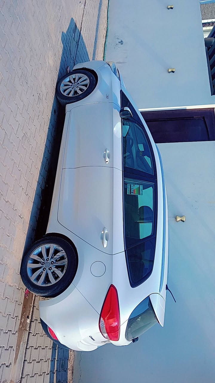 كارنزا مديل 2014 رقم بغداد جديد كفاله السياره جديده تبريد ثلج قطعتين مكينه 2000 لا تبخير لا صوت جديده اي إستفسار أتصل ما متواجد ع سعر 143 وبيه مجال مكاني نجف ***********
