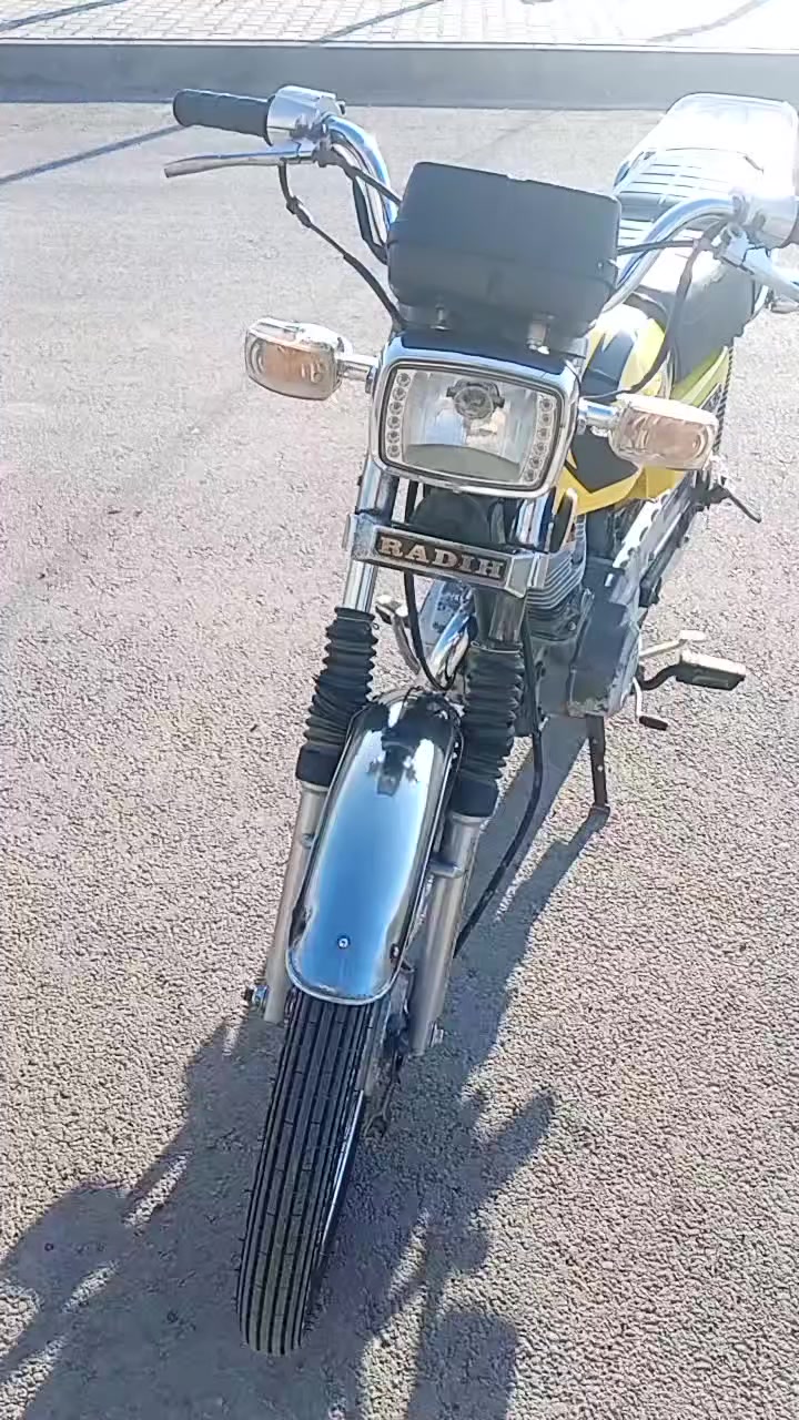 سلام عليكم اخوان 4كير البيع موديل 12 اوراق اصولي الكهربائية كلهه شقاله الدراجه نضيفه خير من الله بيهه شلعه خير من الله السعر 800 و بيهه مجال بسيط #وهاذه رقمي ***********#الخاص مفتوح #الشراي احطه عله راسي اتصل و بيك خير و يدلل
