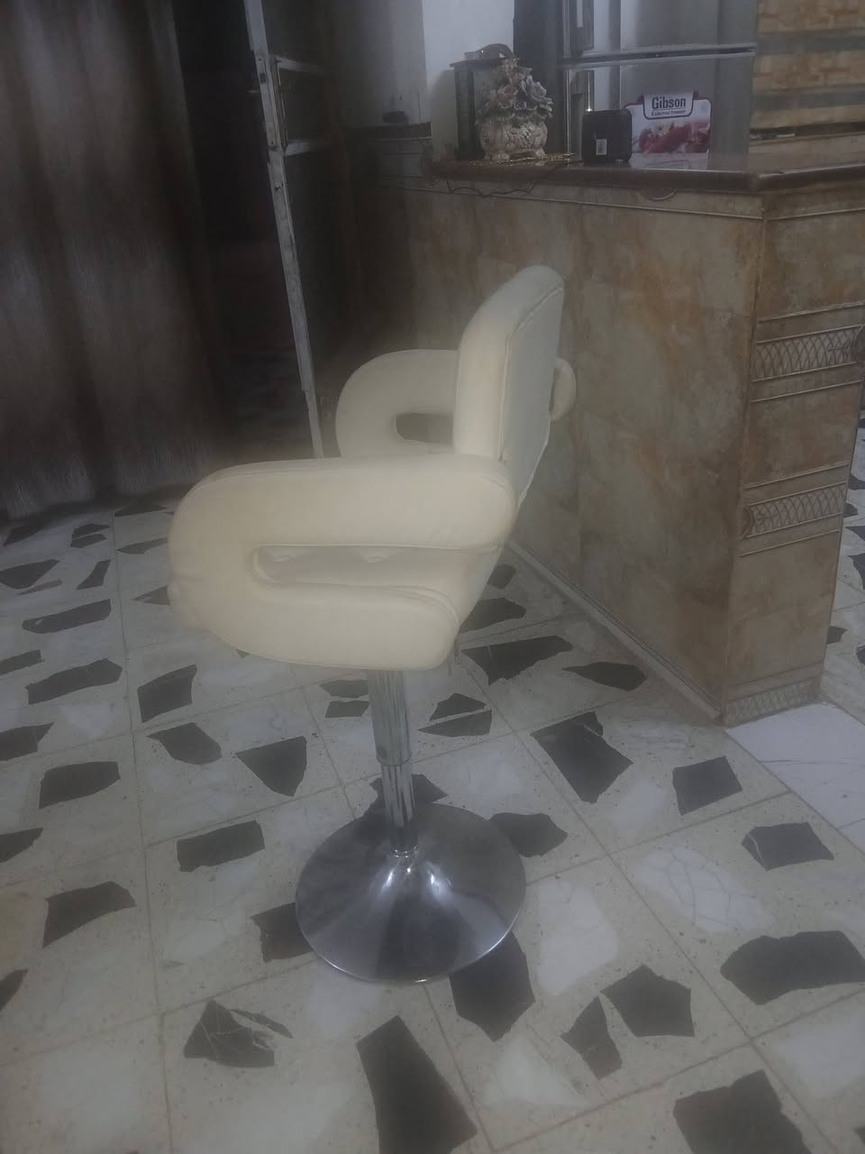 استول البيع سعر ٤٠ الف بغداد حي نصر ***********
