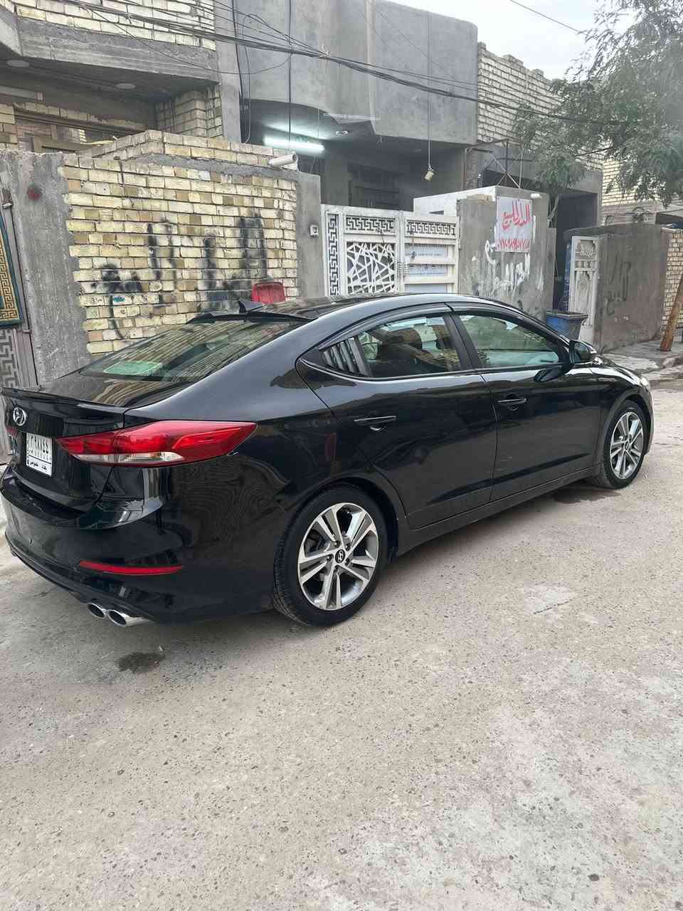 السلام عليكم ورحمه الله وبركاته
اللنتره سوداء 
موديل 2018 
موصفات فول واحد على واحد 
فتحه 
بصمه
كشنات جلد 
توقف ذاتي 
ويل كب 
حادث صبغ دعاميه بنيد ضربه بسيطه بين بايتين بيه صبغ 
السعر 125 بيه شي بسيط 
الاتصال ***********
مكان الامين الثانيه
