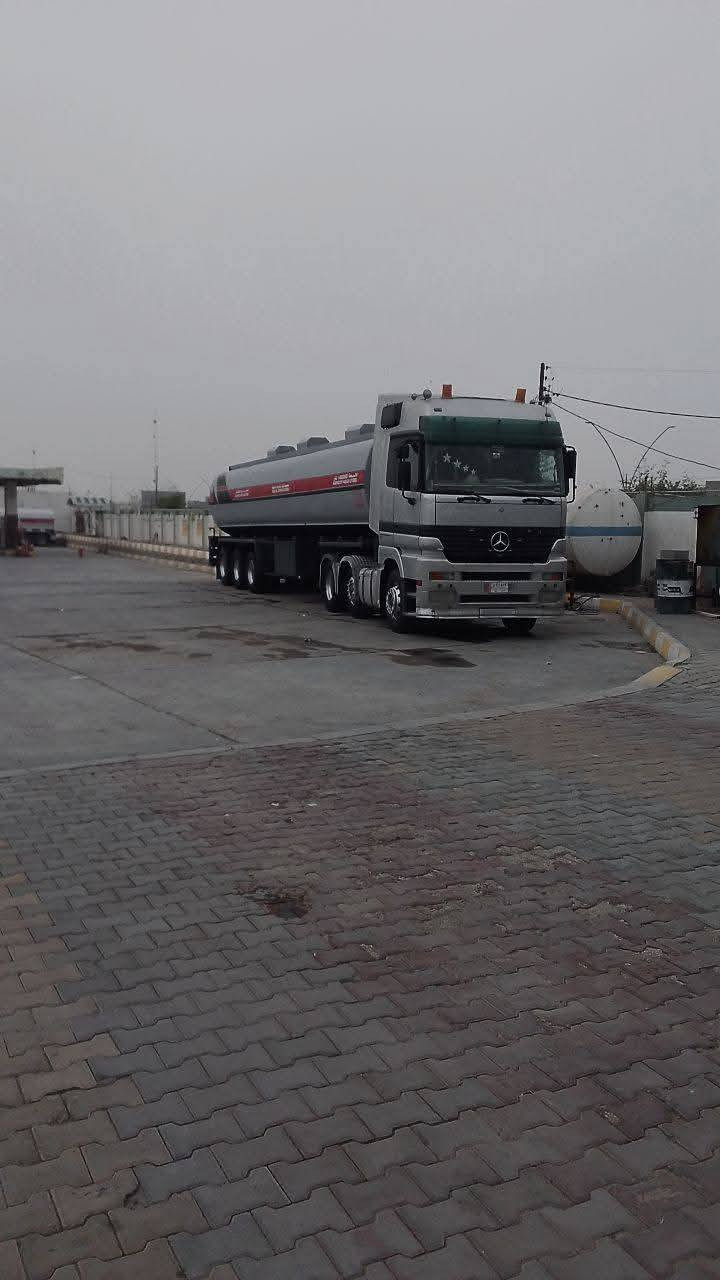 الفنيه 2002 حموله 42. اسود38 تخم تأير مانقصها شي ...سعر 4للاستفسار
***********  مكلف بل نشر
