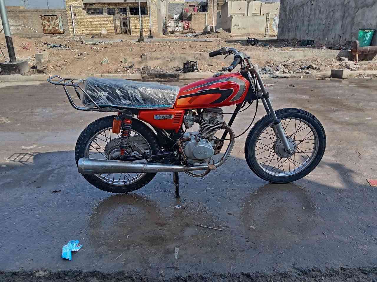 دراجه لبيع سنويه ورقم رقمه لسود لقديم وضايع باقيه سنويه راعيه موجود شراي يخابر ***********
