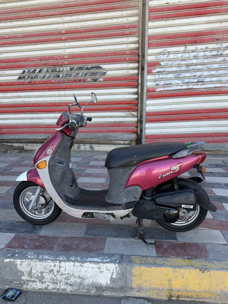 السلام عليكم دراجة فلة قبل فتره طالعه من معرض الزيتون جديده ومكفوله كفاله عامه وكلهة مختمه ختم واحد السعر مليون و٣٠٠ وبيهة مجال مكاني ناصرية مركز ***********
