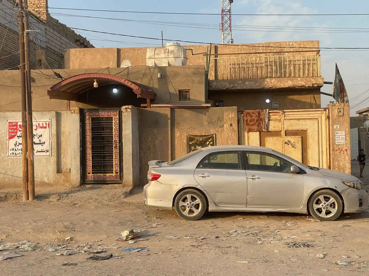 دار للبيع +مشتمل 🏠 في حي الجمعية 🥇
🔍 خلف بريد التحدي 🔍 مقابل روضة الضلال

💢 طابو صرف

💢 ررركن على شارعين ومقابل ساحة  خدمات كاملة مجاري  ماء وكيبل ضوئي وتبليط عن  قريب 

المساحة   ٢٤٠ الواجهة 11م النزال 22 متر طابق واحد(عگادة)🔰

⭕#البيت يحتوي على (غرفتين +صالة +حمام +مطبخ +منور +كراج سيارة)

⭕#المشتمل يحتوي على (غرفة +صالة +مطبخ +صحيات +منور )🔺 المشتمل مقطوع من الداخل بالسندويچ  قابل للتغيير

🔸🔸

———————————————

للاستفسار اكثر #المراسلة ومراجعة مكتب ميثم العمري للعقار مقابل مطعم سليمانية سابقاً 

✨ ***********✨

✨ ***********  ✨
