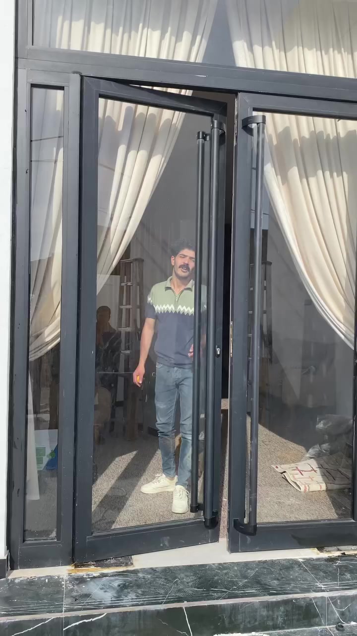 � باب محلّك هو أول شي يشوفه الزبون… خلّه يعكس قوة مشروعك! 🔥

🚪 نظام سونك G60 للأبواب الزجاجية
بتقنية حديثة وجودة تركية أصلية
✨ مناسب للمحلات التجارية • الشركات • المنازل
💪 مواصفات قوية:
✔️ مقطع ألمنيوم سماكة 1.6 – 1.8 ملم
✔️ زجاج 10 ملم عالي التحمل
✔️ هيدروليك برشا التركي الأصلي
✔️ إكسسوارات تركية كاملة لضمان أفضل أداء
✔️ نظام متين وعمر طويل

🏆 ضمان حقيقي لمدة 10 سنوات
🚚 نقل وتثبيت مجاني إلى جميع المحافظات
📍 الموقع: بغداد – الكرادة خارج
🏭 معمل القاصد للألمنيوم الحديث والزجاج
📞 للحجز والاستفسار: ***********
