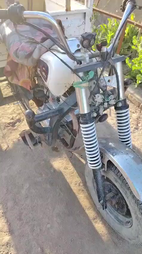 سلام عليكم ستوته للبيع شاصي مكفول مديل 12محرك جديد ***********
