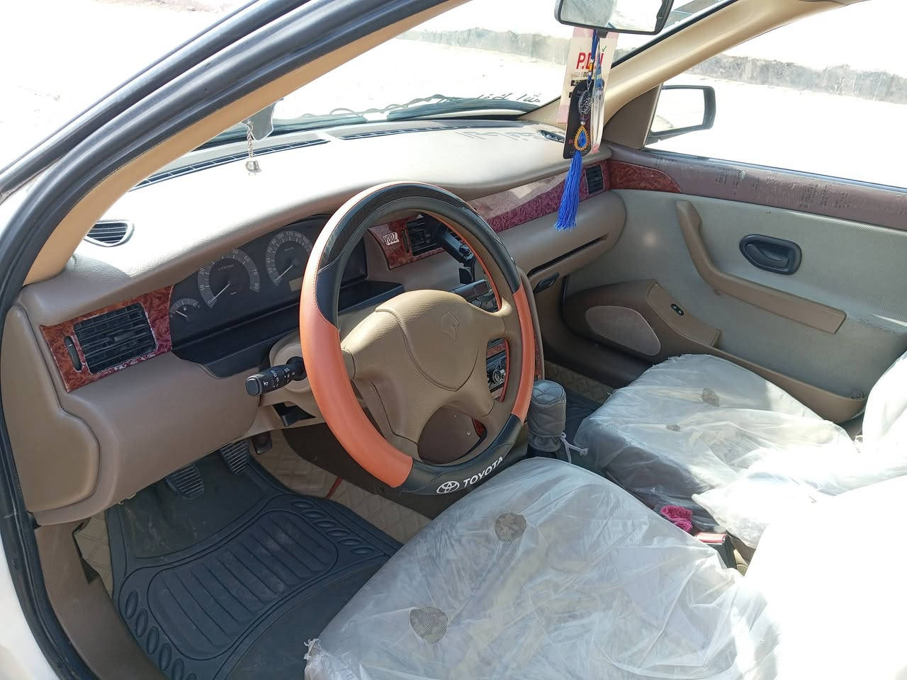 السلام عليكم للبيع سمند موديل 11 رقم نجف انكليزي بسمي تبريد تخم تاير ابوخط محرك كير كله جاهز سنتر لوك كاعيه جلد شاشه تاب لايت زينون حداديه جديده ماعايزه برغي المكان نجف السعر 43 رقم الهاتف ***********
