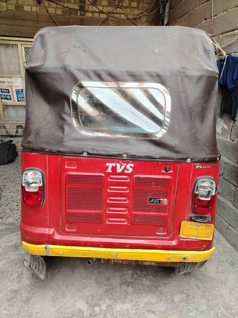 تكتك تي في اس 2018 بدون أوراق اتكفل سرقه وعشاير
محرك 22 كهرباء شغاله دبلات لوي تايرات كلهن جدد
*********** سعر 2500
