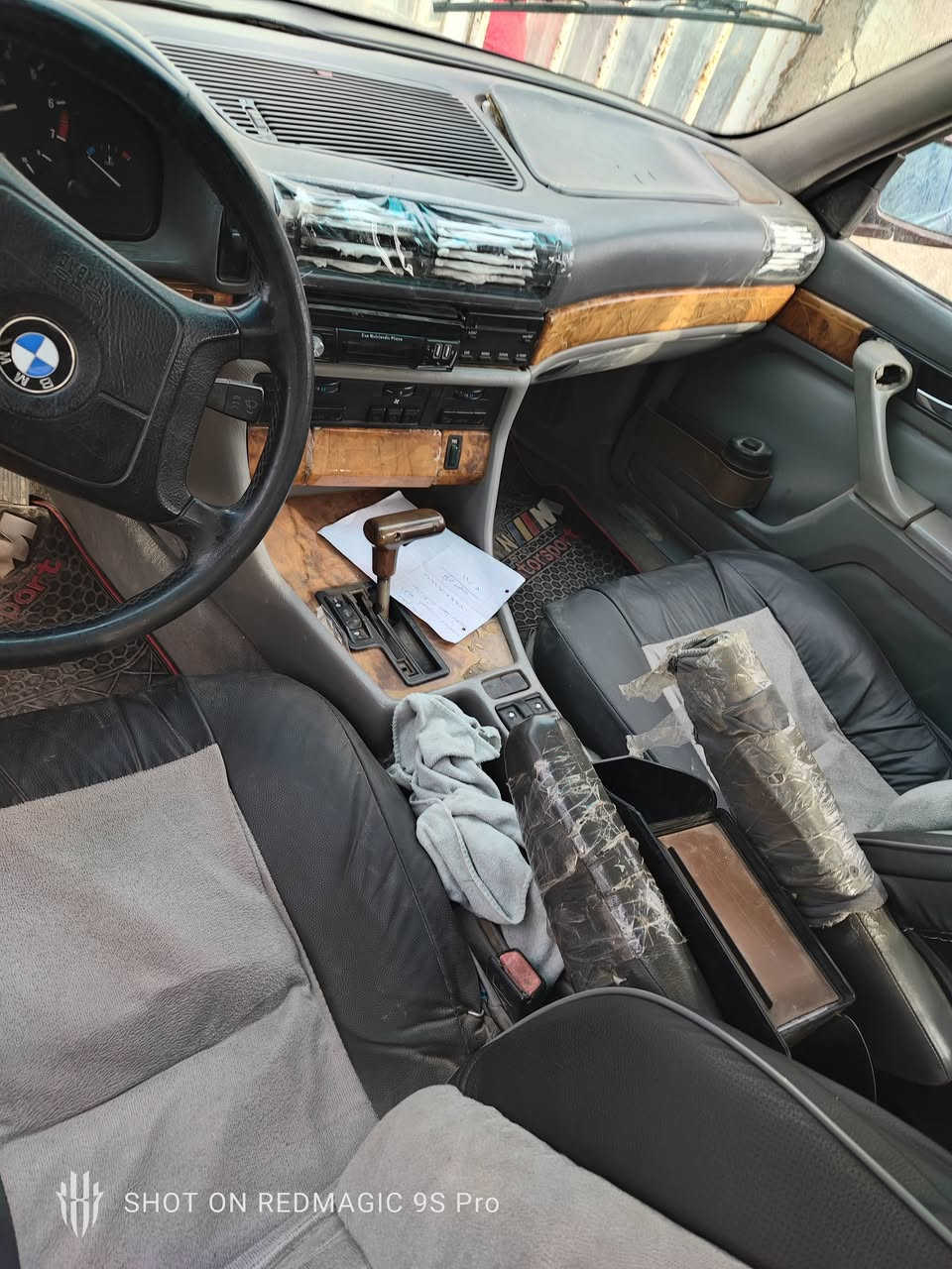 سلام وعليكم سياره BMW700 مكينه 8مكفوله من الضربه صبغ جماليه مكينه وكير وحداديه وتبريد وتخم تاير مكفولات رقم بغداد
السعر 40وبيه مجال عليه 5ورقات يستقطعن من الحساب 
***********
