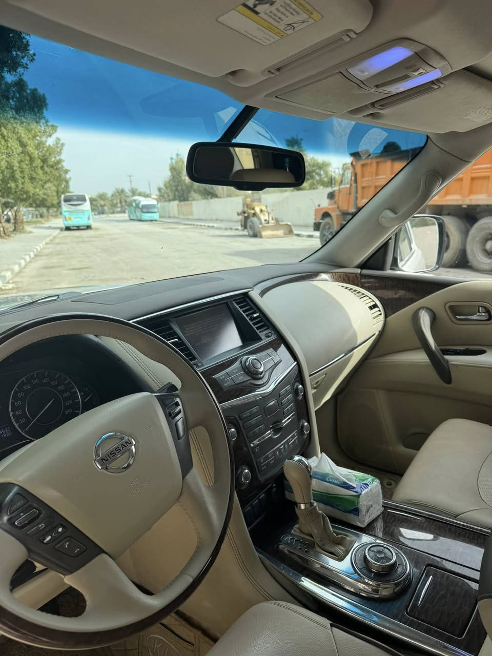 نيسان باترول مديل 2010 محدثه 2024 ماشيه 222 السياره كفاله عامه من كل حادث محرك صغير بدون طاحونه سياره فول موصفات مكان السياره النجف حي حنانه ***********
