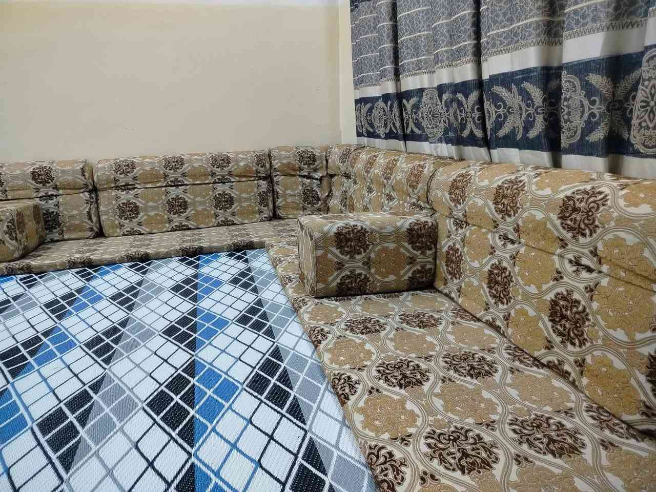 سلام عليكم تخم البيع
6 تجوات 6 دواشك ؏ مترين دوشك 
11 ضهر تخم نضيف جدا كذلك التنويه ما مفتوك 
ستعمال شخصي ؏ نضافه محافضين عليه تجي شوف بعينك فقط نريد نغير 
العنوان النجف الاشرف
***********
