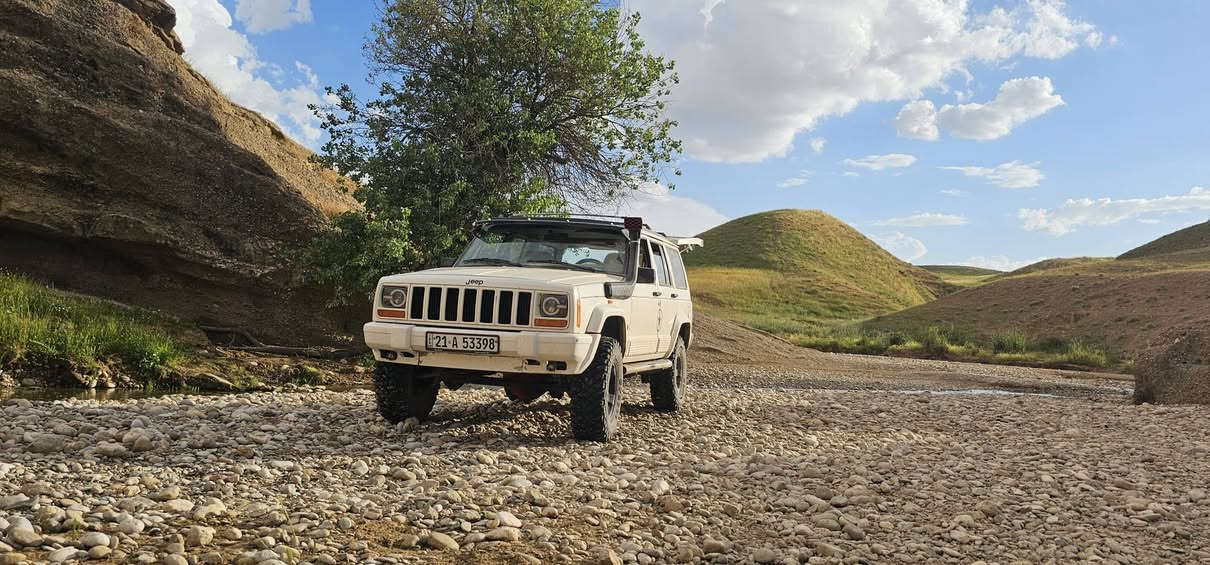 سلام عليكم
جيب شقاطة ١٩٩٦ وارد كندى  ما بيها سبخ او دعم ولا خياس
محرك كير كلة بشرط. داخلها لوك  و حتا ما بيها لحيم  كلها بشرط دعاميه الا دعاميه.  ٤ تايرات لوك  
لا تكسر بحلال رجاان. تعبت حيل وياها
عيب بيها. بس. اكسل ورا بيها صوت حيل ذعيف قليل 
سنويه جديد رقم دولي. بيها كوبون بنزين
تريد تحويل وكالة ساني يوم حاظر

سعر. ٦٥ بيها مجال قليل


**إذا كنت صاحب هذا الإعلان وتريد حذفه لأي سبب، رجاءا أرسل رسالة إلى الدعم الفني**