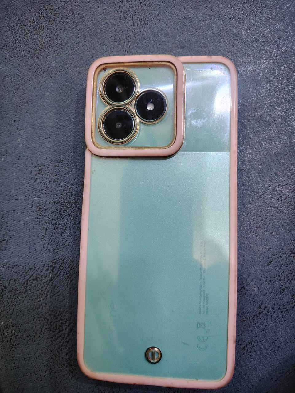 السلام عليكم جهاز نظيف 128 بطاله 5000 السعر 60 هل هذا رقم الواتساب  ***********
