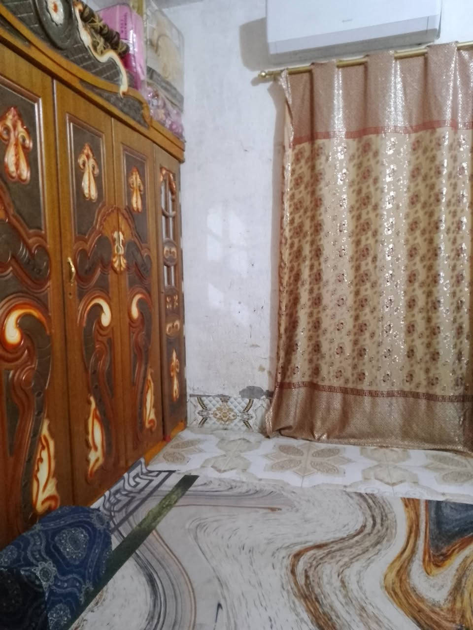 بيت زراعي للبيع مدينةالصدرخلف السده مساحة 110م نزلت البدور سعر32 بي مجال 
تلفزيون *********** مقابل الحسينيه
