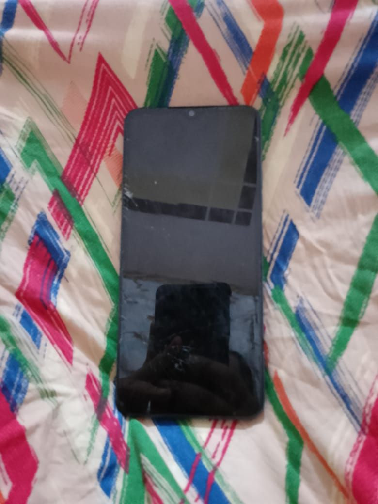 جهاز تكنو  ذكره 64 مادخل تصليح شرط فحص 
بي كسر بشاشه بسيط،


**إذا كنت صاحب هذا الإعلان وتريد حذفه لأي سبب، رجاءا أرسل رسالة إلى الدعم الفني**