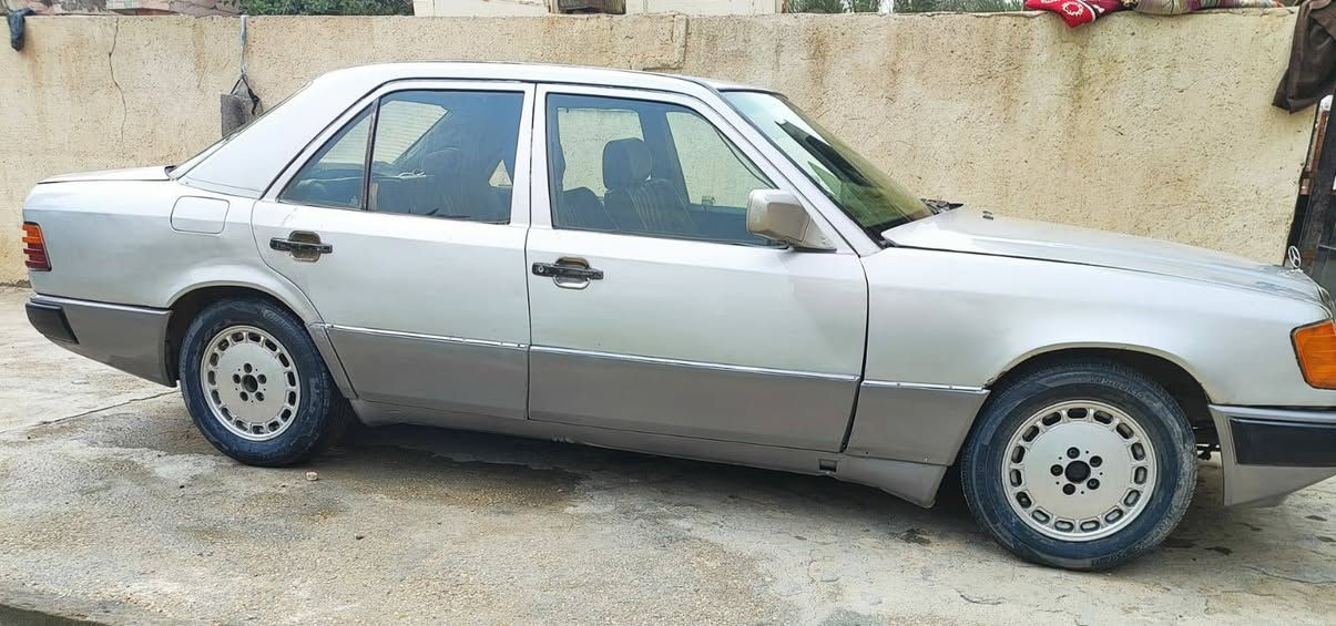 مرسيدس دب موديل 86 السعر 43 رقم بغداد جديد
مكان السياره كربلاء الاتصال على الرقم ***********
