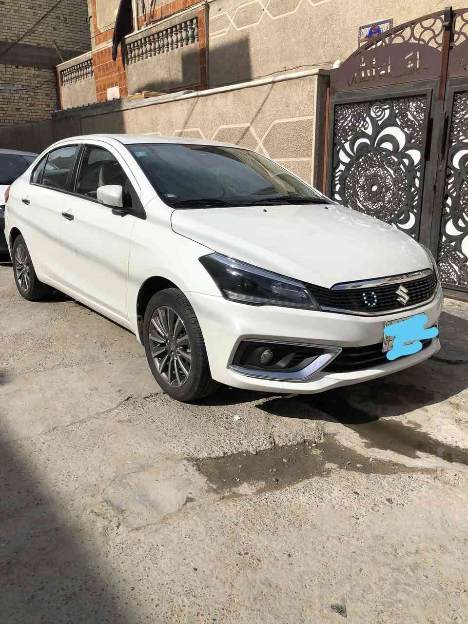 لسلام عليكم سوزوكي سياز موديل ٢٠٢٣ رقم بغداد حرة بأسمي فول مواصفات ماعدا الفتحه لايت وكشاف زنون بلادي لد نهاري ولد خلفي بصمات تشغيل وفتح وصندوق كشنات جلد اصلي بيجي داخل بيجي وصاج مري شفط اشاير مري كامره مرايه تعتيم حساسات خلفيه حساس تاير سيارة حلوه واقتصاديه مكينة 1500 زنجيل ياباني تنفس طبيعي ادوانز ماكو وتبريد ثلج تبريد خلفي شاشه اعطال تحكمات جهتين كروز سرعه بلوتوث حاكيه استلام الشركة العامه للسيارات ماشيه ١٦٠٠ بعدهي زيرو دهن شركة ممبدل بعده العده وبصمة احتياط بعدهن بالجيس ونايلون الكشنات بعده بيها وبيها ضمان الشركه سيرفز ولاسق ممفتوح برغي بيهامكفوله مامستخدمها السياره حره ابيعلك اني موظف بالشركه العامه للسيارات ابيع نقد فقط السعر ١٤٥ ورقه وبيها مجال اتصل واعرف تفاصيل اكثر مكان السيارة بغداد الجديدة ***********
