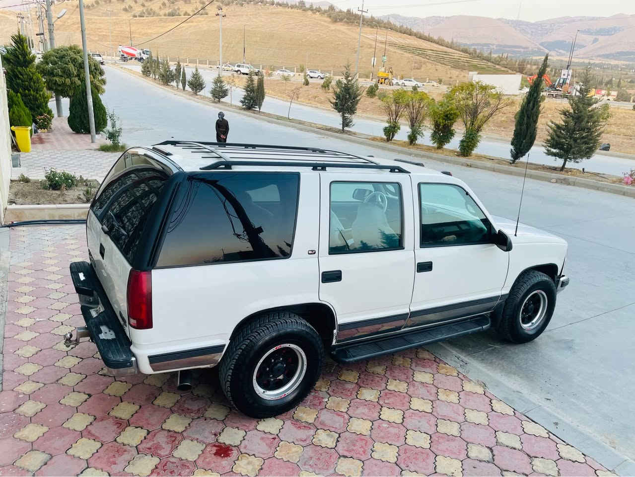 *********** گێڕو مەکینە دەبل ئەکسل  تەقەو رەقە فەحسی مۆدیر تازەیە  ٤ تایەو ویلی لۆکی لەژیرە  سەیارە یلتازەیە لۆک ماوەتەوە  ٣ پارجەی بۆیاخە لە سلیمانیم السليمانية, العراق
