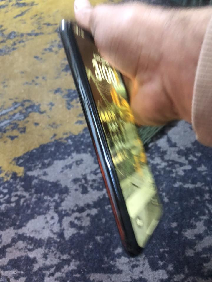 للبيع ١١ برو ماكس جهاز نضيف مال بيت الله يشهد بطاريه ٨٤ سعره ٥٥٠ رقمي *********** خابر ودلل مكاني مدينه صدر
