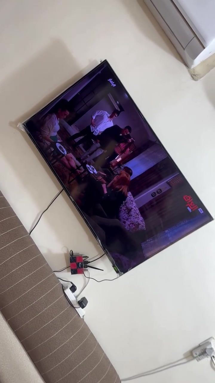 للبيع
شاشه سامسونك حجم ٤٣ 
كله شغال فقط خط اسود بالوسط 
السعر ١٥٠ الف


**إذا كنت صاحب هذا الإعلان وتريد حذفه لأي سبب، رجاءا أرسل رسالة إلى الدعم الفني**