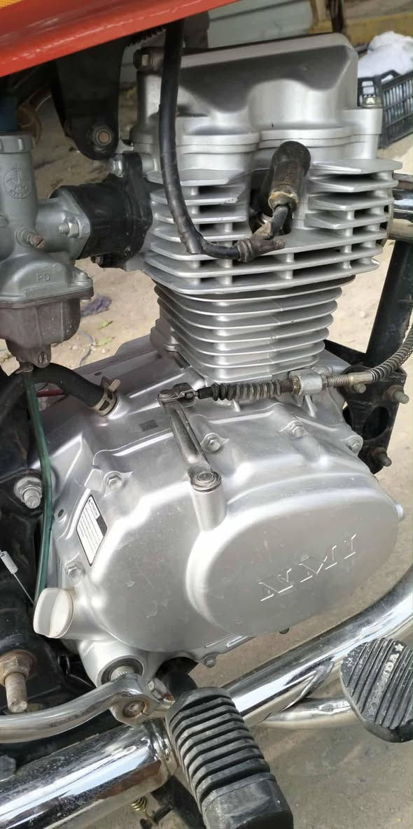 دراجه البيع ادوات بدون اوراق
السعر 650الف خادم الجميع 
المكان ميسان قضاء ميمونه 
الدراجه مكفوله عشائر 
الدراجه مكفوله لا مفتوحه ولا مبدل بيه شي 
رقمي ***********او مراسله صفحه تشلع عيوني
