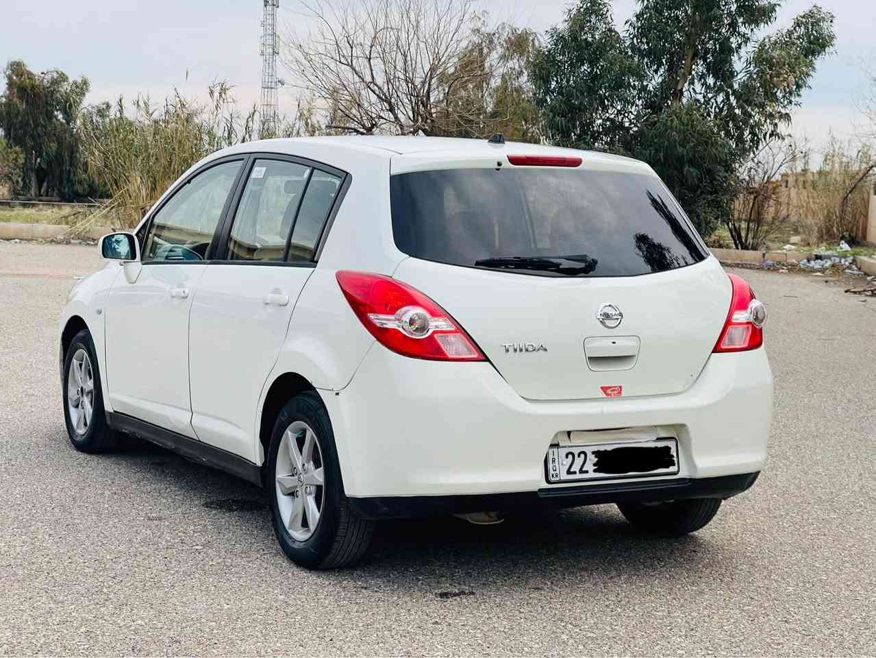 تیدا مۆدیل2009ناوەزەرد تۆماتیک  دوو پەڵە سبوخی  هیە جەمپیکی بچوکی هەیە گێڕو مەکینەو تەبریت بەشەرت تەقەو رەقەی بەشەرت سنەوی نوییە شاشە ئایپاد چوار تایەی باشی لەبنە ویل کەپە چوار جام کارەبا سحری88وەڕقە کەمیک مجال شوین کۆیە***********وەتساپ و ڤایبەری لەسەرە كويسينجاك, أربيل
