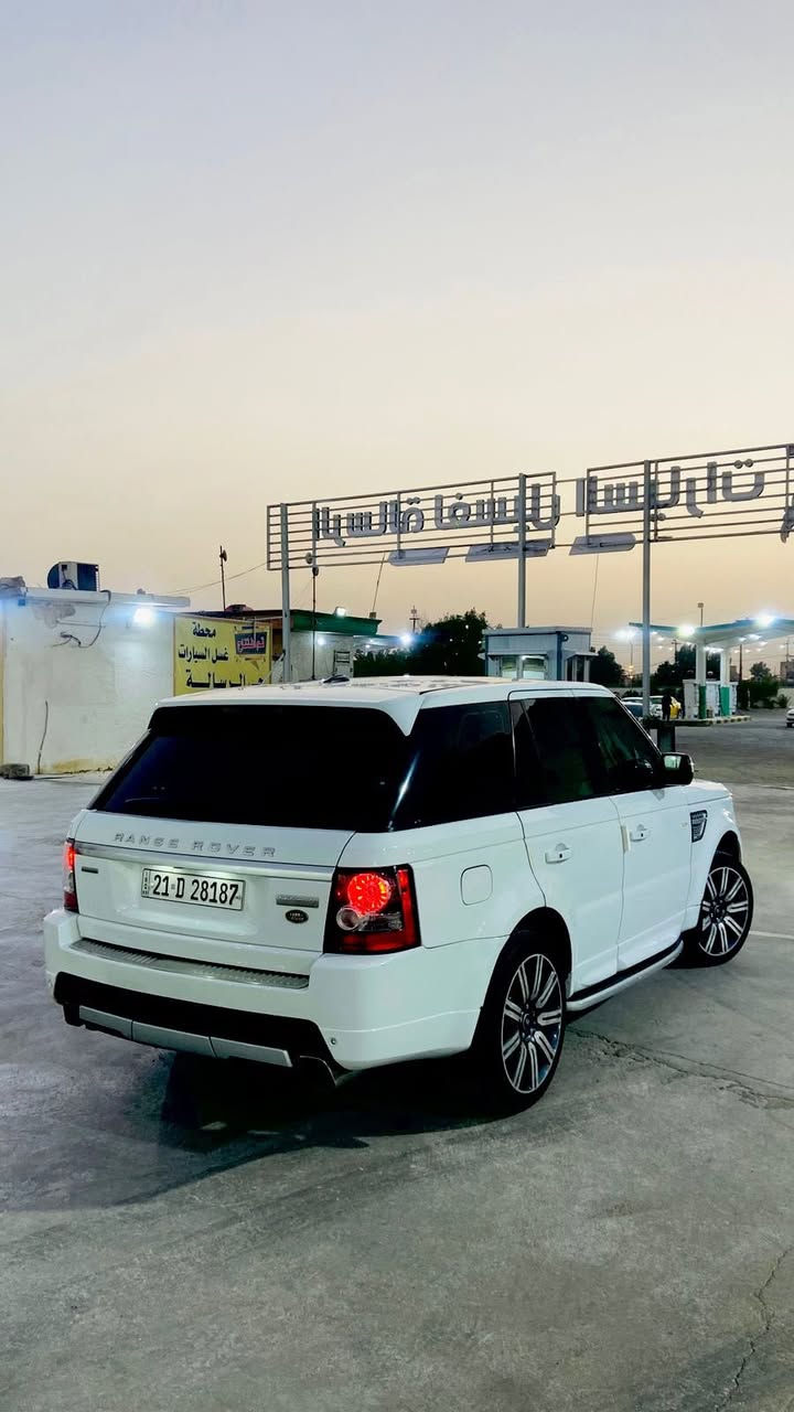 رانج روفر سبورت موديل 2012 خليجي 
السعر ب150 

صبغ قطعة واحدة 
فول مواصفات 
السيارة نظيفة بمعنى الكلمة استخدام شخصي 

العنوان البصرة ‭0770 498 4515‬
