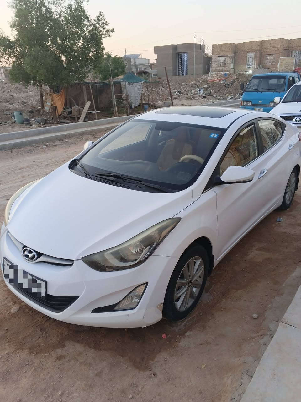 السلام عليكم
النترا ١٥ خليجي مكفول محرك ١٨٠٠ ماشيه ١١٩ الف
 رقم قادسيه انكليزي باسمي فول عدا البصمه 
السعر المطلوب ١٣٣
وكل شي بالسوك موجود
للأستفسار ***********
