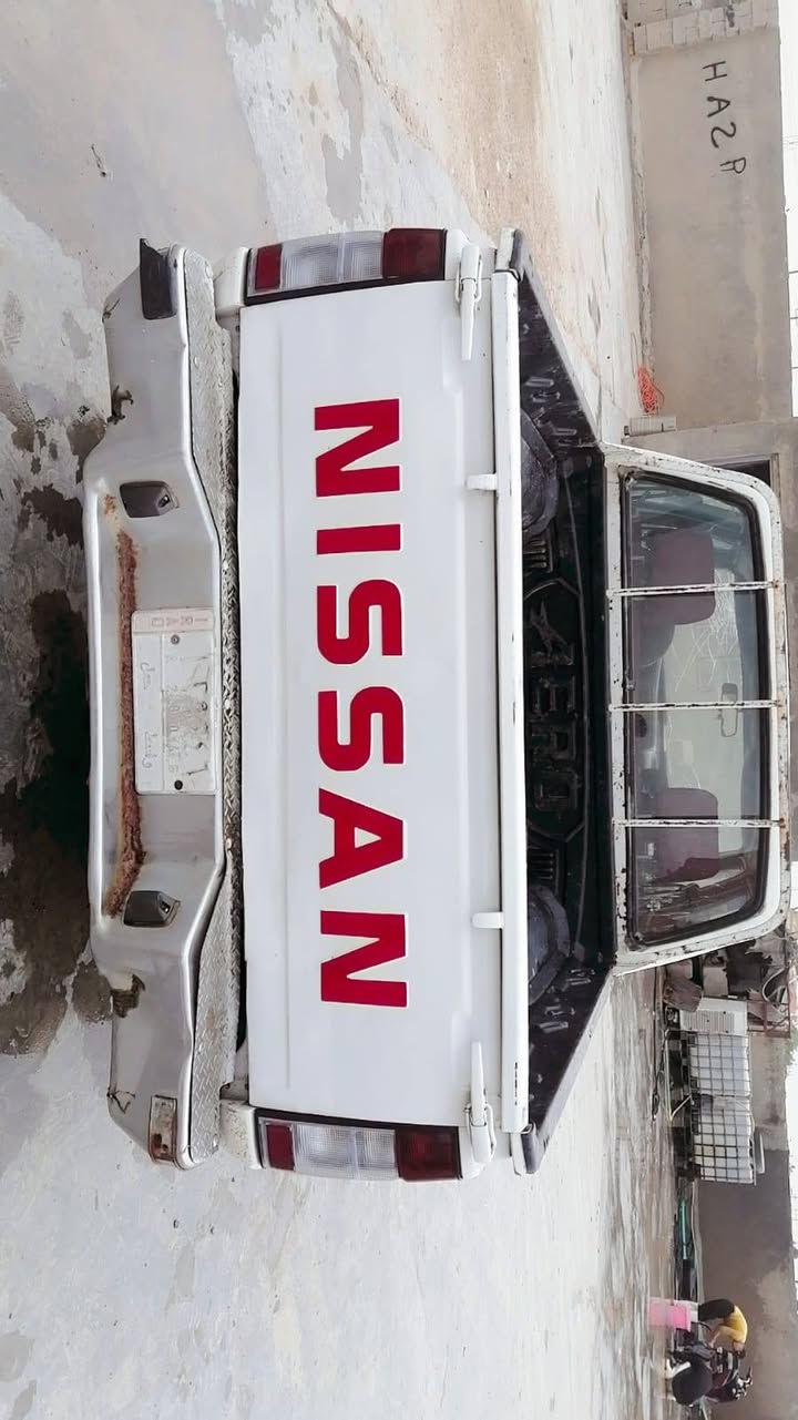 السلام عليكم سيارة نيسان دبل قمارة موديل 99 كير ومكينة وشاصي مكفولات رقم واسط تحويل  مباشر سيارة حلوة وجاهزة 
السعر 55 
للاستفسار الاتصال على الرقم التالي 
***********
