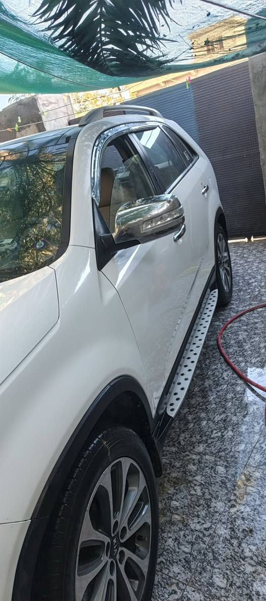 سورنتو خليجي ٤بستم مديل ٢٠١٣شكل ٢٠١٥ أمامي خلفي لدات سياره كامله مابيه نقص بنورامه فول ماعده  البصمه ٧ راكب ٣ قطع تبريد منظومة تبريد جديد شاد مواصفات معروفه اتصل ***********
