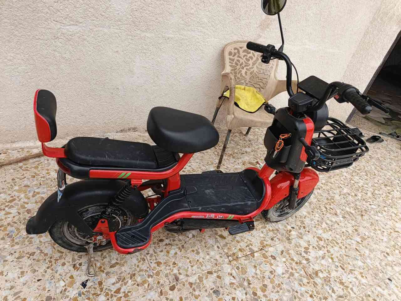 السلام عليكم دراجه شحن للبيع نظيفه كلش ما صار لها شهر من اخذتها حجم 14 خشم مكان مدينهر السعر275 الاستفسار***********
