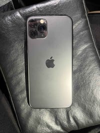 آيفون ١١ برو • ٢٥٦ جيجا • بطارية ١٠٠%