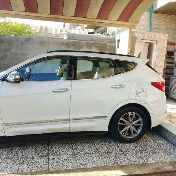 موديل 2014 سياره كلينتايه وارد خليجي سعر 165 وبيها مجال للطيبين رقم بغداد تحويل ثاني يوم العنوان بغداد الكماليه مقابيل شارع 70 قرض الدفاع المدني  *********** بغداد
