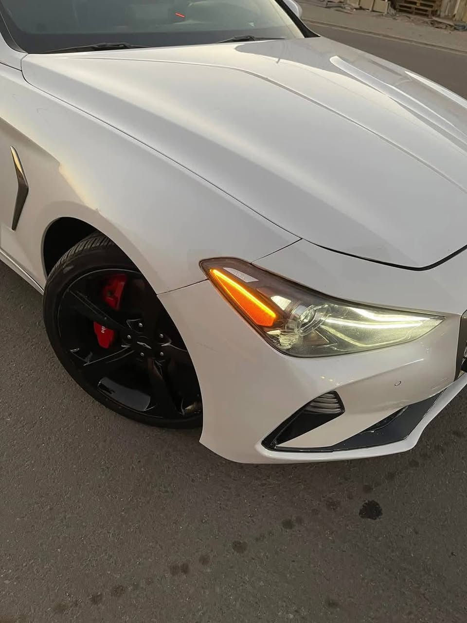 سلام عليكم 
جينسز g70 
موديل ٢٠١٩
٦ سلندر تون تيربو
السياره برستيج اعلى فئة 
كل المواصفات الي ببالك موجوده  
السياره حادث امريكه قبق جنطه مبدل فقط وهذا الجاملغ الامامي صاير شلون السرقه بس موجود داخل السياره بحيث بالسونار يقره عندك بس فتح فقط 
وهنا السياره نطخت يم قبق البانزين طخه خفيفه و نصبغ الجاملغ 
بعد السياره كلشي مابيهه ابددد
كير مكينه حداديه اكسل كله كفاله من كلشي 
السعر ١٨٥$ وبيهه مجال 
مكاني بابل
السيارة رقم بغداد بأسمي

***********
***********
