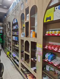 ديكور محل موبايلات • للبيع • حي الرسالة