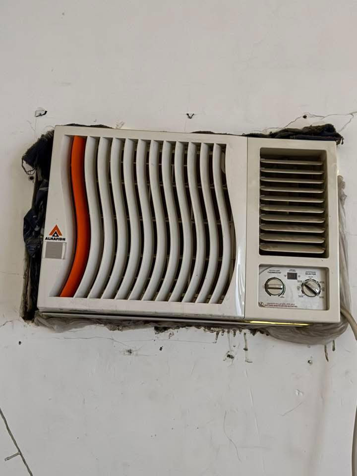 السلام عليكم للبيع تفاصيل وتساب ***********
